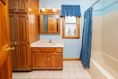 128 Ann St, Chicopee, MA 01020 - Photo 15