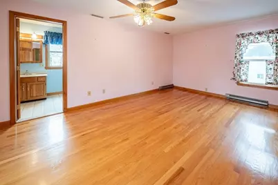 128 Ann St, Chicopee, MA 01020 - Photo 11