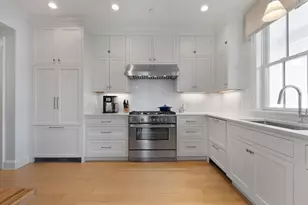 38 P St, Boston, MA 02127 - Photo 5