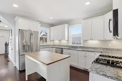 15 Brooks St, Medford, MA 02155 - Photo 17