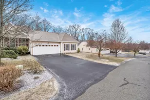 11 Summerfield Dr, Uxbridge, MA 01569 - Photo 35