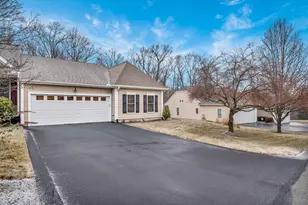 11 Summerfield Dr, Uxbridge, MA 01569 - Photo 3