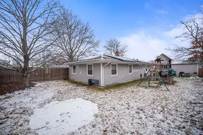 5 Debbie Rd, Brockton, MA 02302 - Photo 7