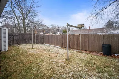 5 Debbie Rd, Brockton, MA 02302 - Photo 9