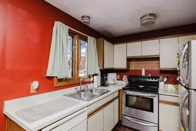 195 Crescent St. #3, Fall River, MA 02720 - Photo 11