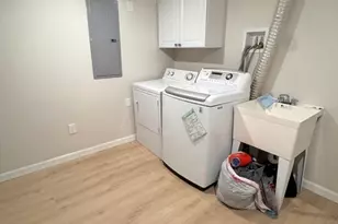 39 Cottage St, Stoneham, MA 02180 - Photo 25