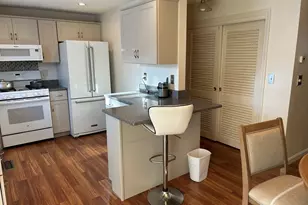 810 Lawrence St, Lowell, MA 01852 - Photo 9