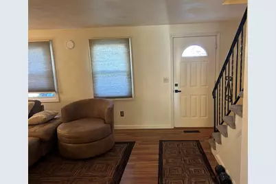 810 Lawrence St #C, Lowell, MA 01852 - Photo 3