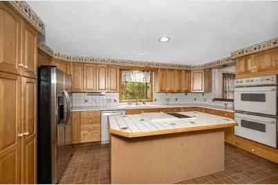 15 Shore Rd, Saugus, MA 01906 - Photo 3