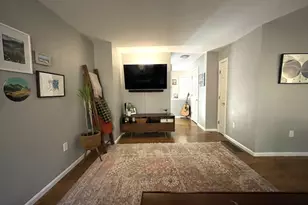 240 Heritage Dr, Northbridge, MA 01588 - Photo 9