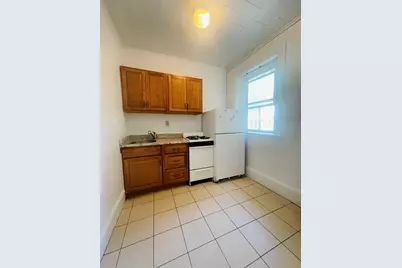 14 Palace Rd #7, Boston, MA 02116 - Photo 1