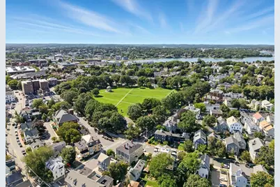 131-3F Derby St #3 Front, Salem, MA 01970 - Photo 3