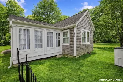 242 Enterprise St, Duxbury, MA 02332 - Photo 1