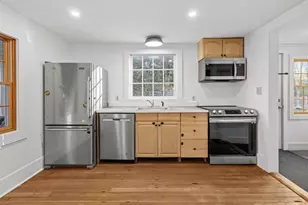 242 Enterprise St, Duxbury, MA 02332 - Photo 3