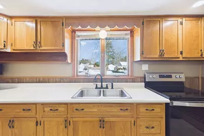 2 Carter St, Palmer, MA 01069 - Photo 13