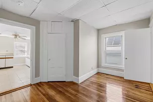 28 Prospect St, Brockton, MA 02301 - Photo 5