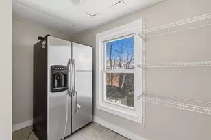 28 Prospect St, Brockton, MA 02301 - Photo 9