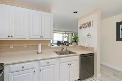 350 Revere Beach Blvd #13R, Revere, MA 02151 - Photo 7