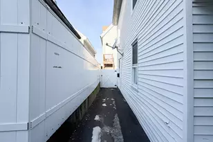 5 Floyd St, Lowell, MA 01852 - Photo 41