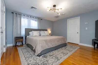 9 Bruce St, Burlington, MA 01803 - Photo 13