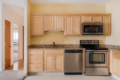 80 N Warren St #31, Woburn, MA 01801 - Photo 3