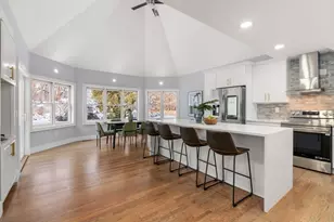 24 Country Club Dr, Plymouth, MA 02360 - Photo 9