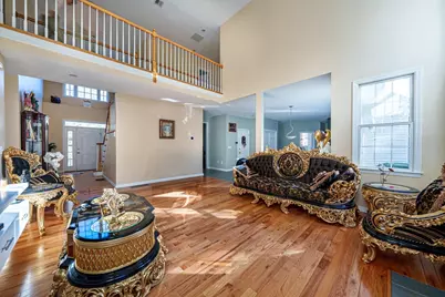 300 Crownshield Avenue, Uxbridge, MA 01569 - Photo 7