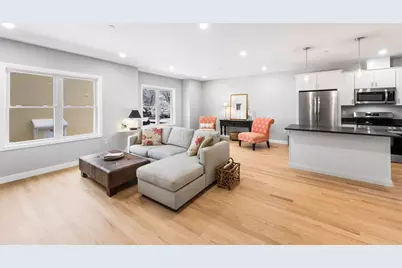 19 Dyer St #19, Rockland, MA 02370 - Photo 3