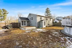 93 Patricia Ln, Weymouth, MA 02190 - Photo 5