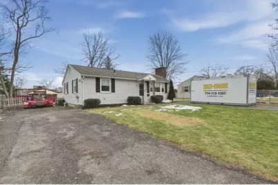 41 Lorchris St, Leominster, MA 01453 - Photo 3