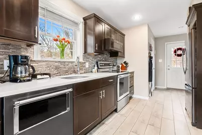 98 Poplar #2, Danvers, MA 01923 - Photo 11