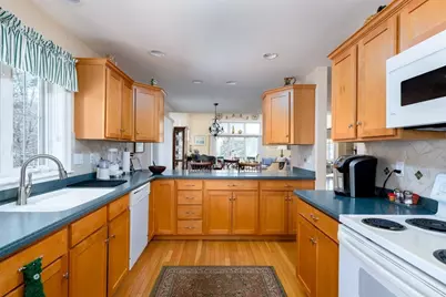 47 Harvest Cir #47, Holden, MA 01520 - Photo 9