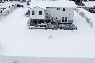 10 Yale Dr, Milford, MA 01757 - Photo 5