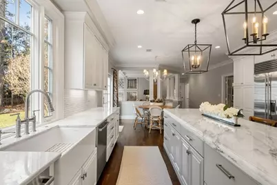 81 Montvale Road, Weston, MA 02493 - Photo 11