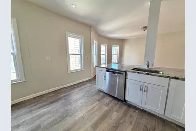 21 Oakland Ave #2, Everett, MA 02149 - Photo 5