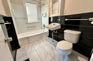 21 Oakland Ave, Everett, MA 02149 - Photo 15