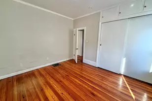 21 Oakland Ave, Everett, MA 02149 - Photo 13