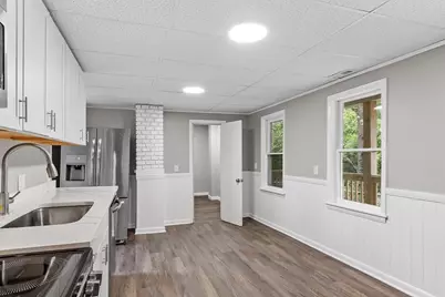 15 Bliss St, Monson, MA 01057 - Photo 9