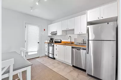 35 New York Avenue, Oak Bluffs, MA 02557 - Photo 7