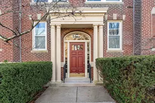 26 Egmont St, Brookline, MA 02446 - Photo 21