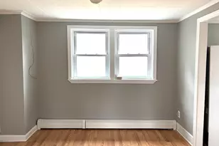 337R Village St, Millis, MA 02054 - Photo 5