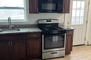 24 Ferry St, Everett, MA 02149 - Photo 5