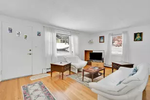 240 Morton St, West Springfield, MA 01089 - Photo 15