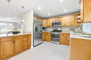 70 Sylvan St, Melrose, MA 02176 - Photo 5