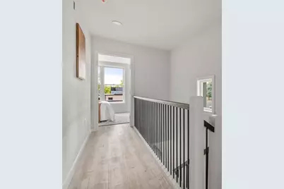602 Canterbury #10, Boston, MA 02131 - Photo 11