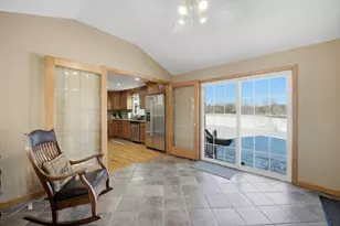 85 Red Fox Dr, Agawam, MA 01030 - Photo 5