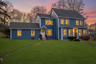 56 Carter St, Berlin, MA 01503 - Photo 3