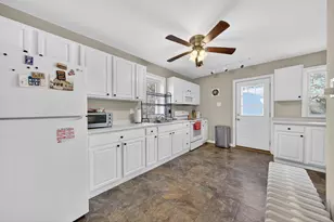 253 Adams St, Fairhaven, MA 02719 - Photo 37