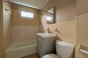 25 Oakland Ave, Everett, MA 02149 - Photo 9