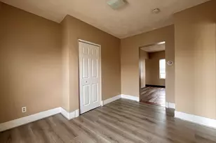 25 Oakland Ave, Everett, MA 02149 - Photo 5